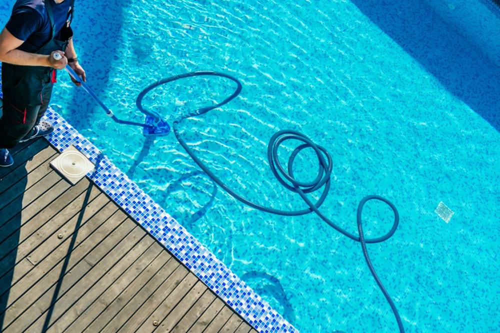 Entretien piscine près de Brigueuil